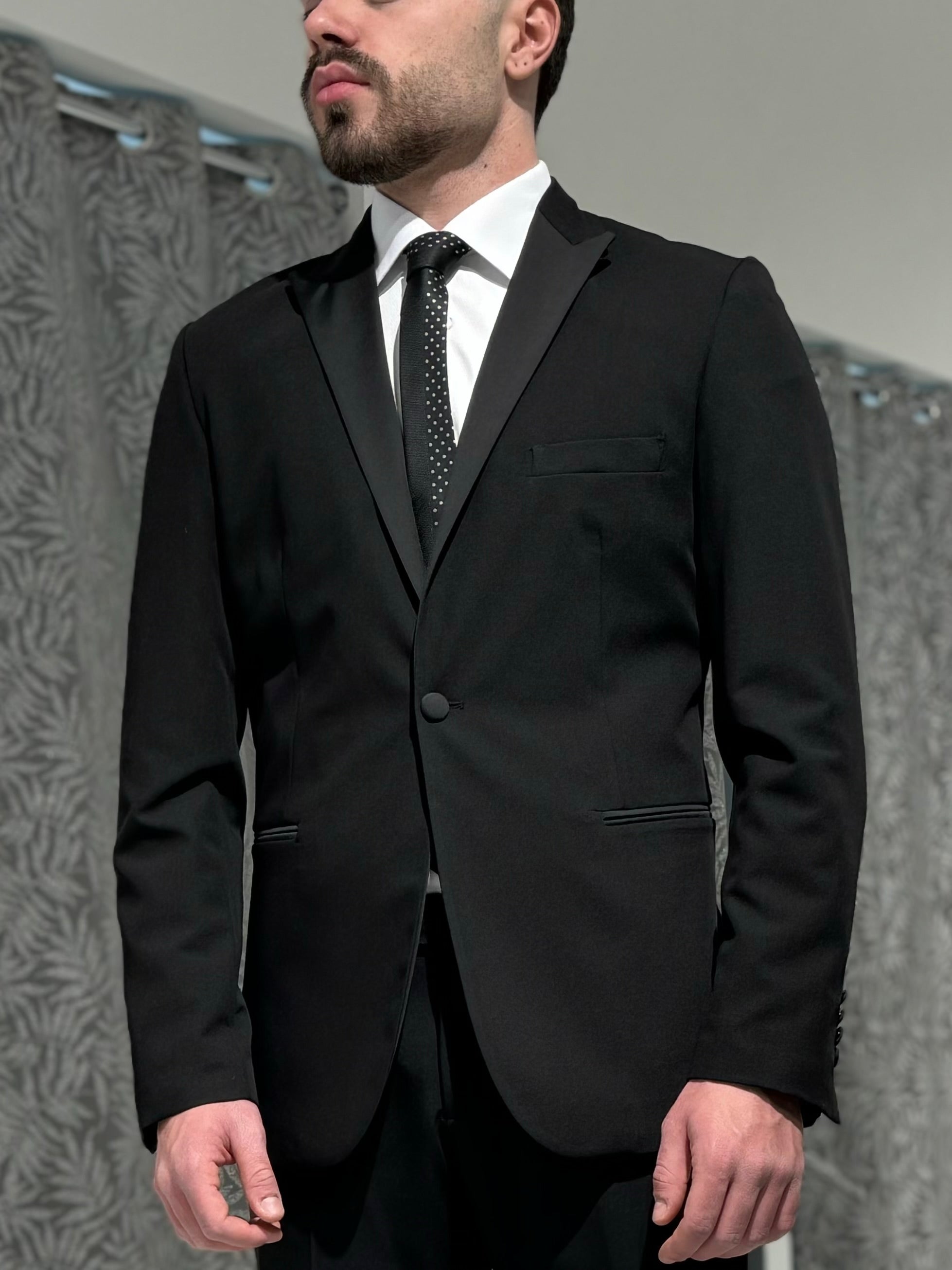 BLACK SPEAR TUXEDO SUIT