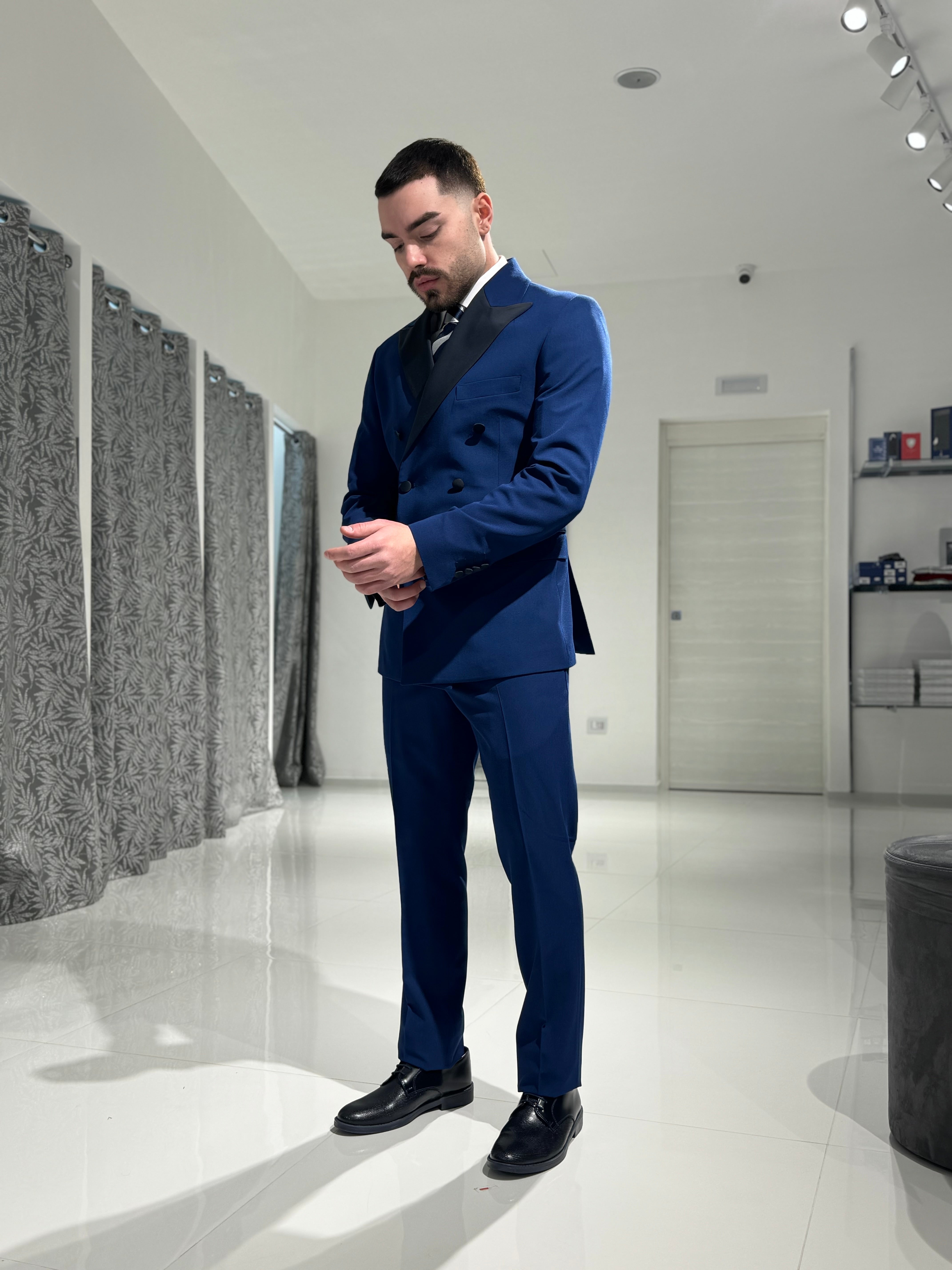 BLUETTE DOUBLE BREASTED TUXEDO