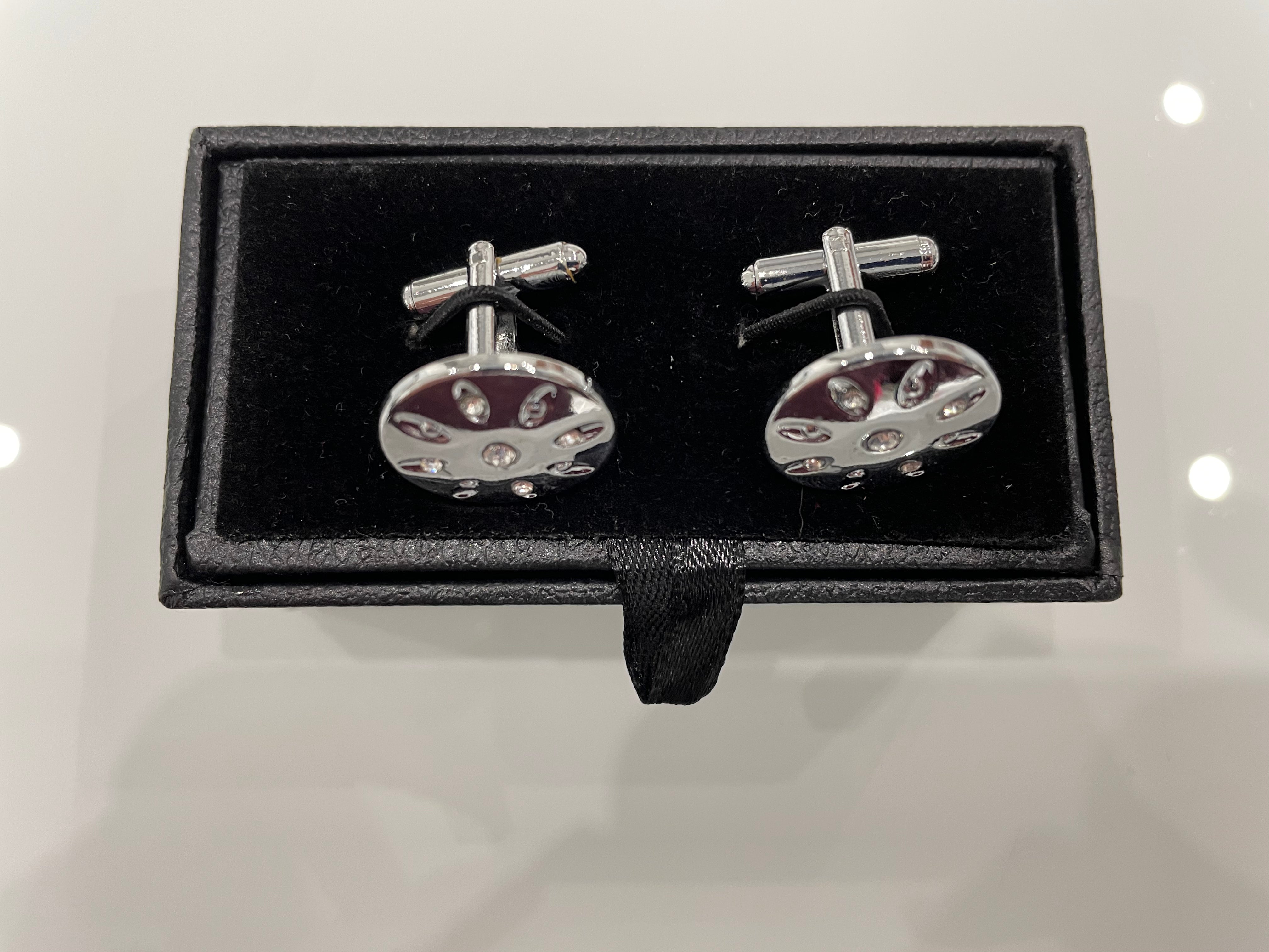 Boutons de manchette ronds "Design étoile"