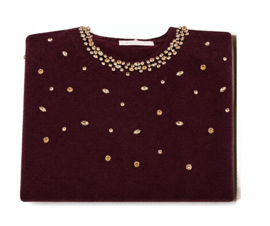 MAGLIONE  CON DETTAGLI PIETRE