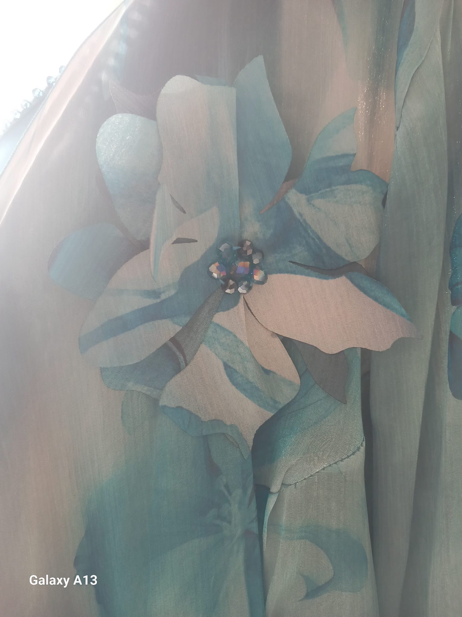 Total Look Cerimonia: Pantaloni Palazzo e Twin-set in Chiffon"